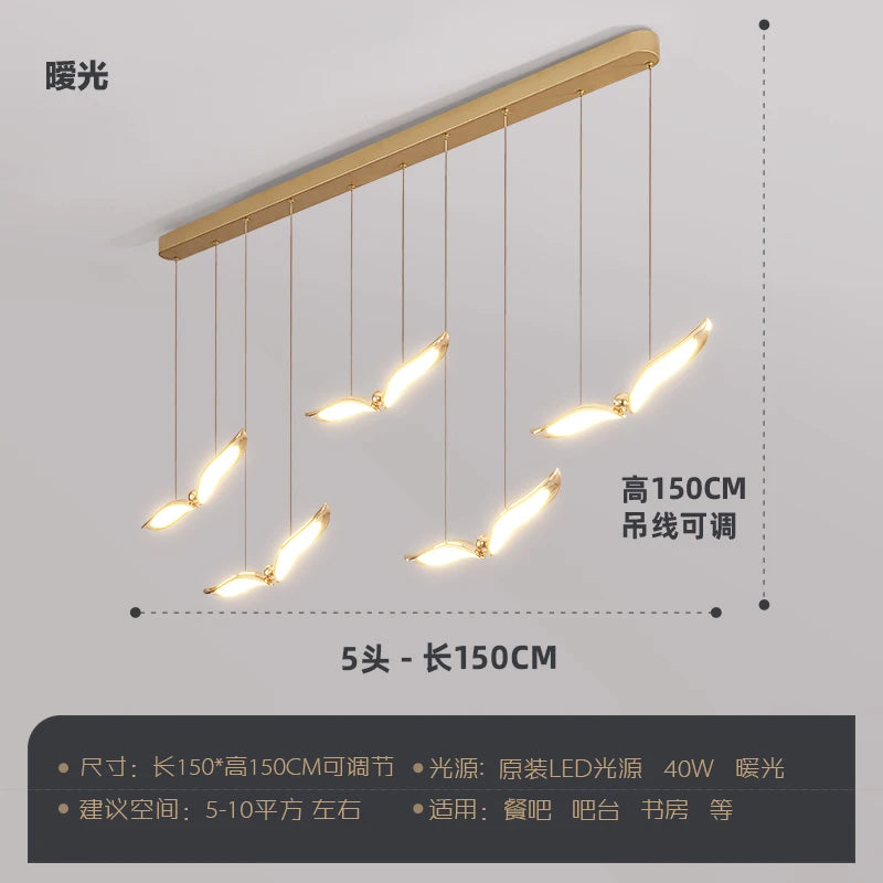 Moderner Kronleuchter als Pendelleuchte für kreative und minimalistische Atmosphäre