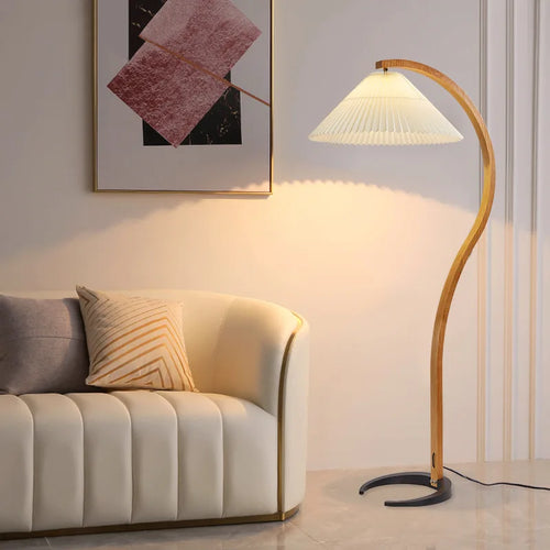 Lampadaire LED plissée en bois naturel et noyer
