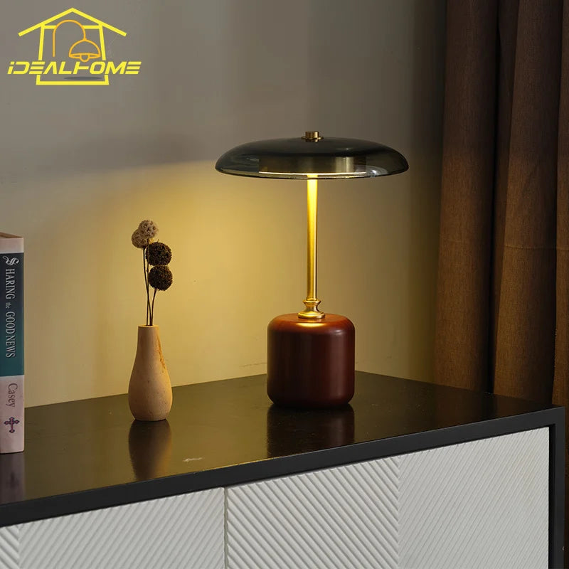lampe de bureau rétro américaine en laiton et verre - vue 4 sur 7