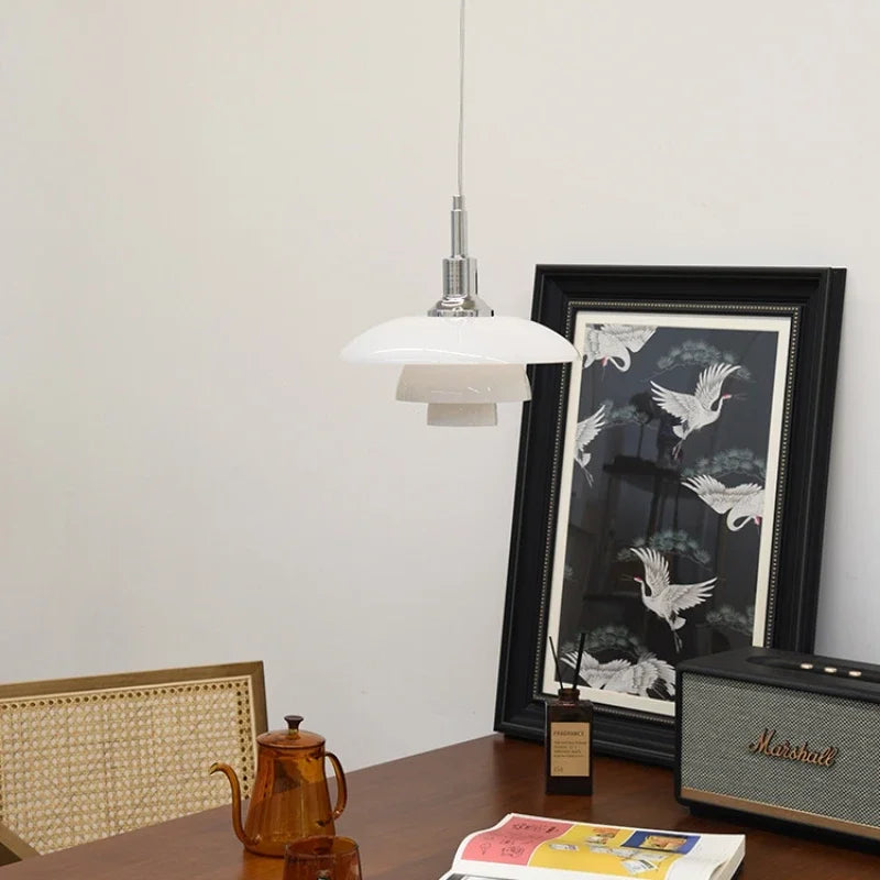suspension design danoise en verre pour intérieur moderne - vue 3 sur 9