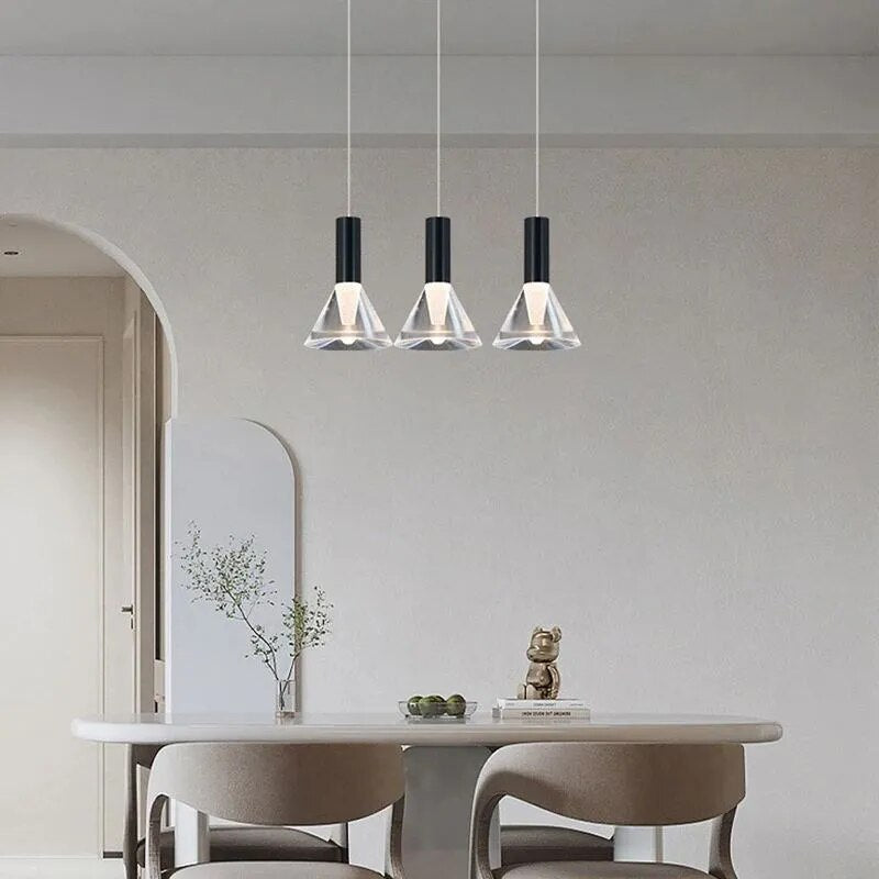Suspension LED en acrylique conique au design moderne - vue 4 sur 7