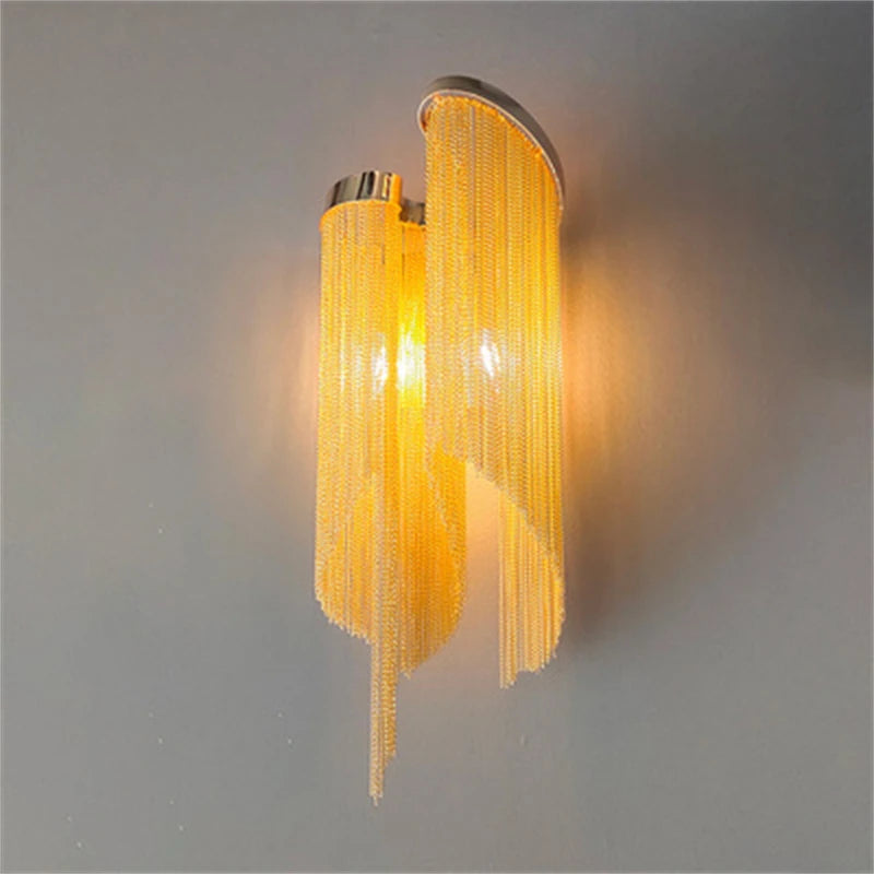 applique murale moderne élégante avec chaînes en aluminium pour décoration intérieure - vue 4 sur 5
