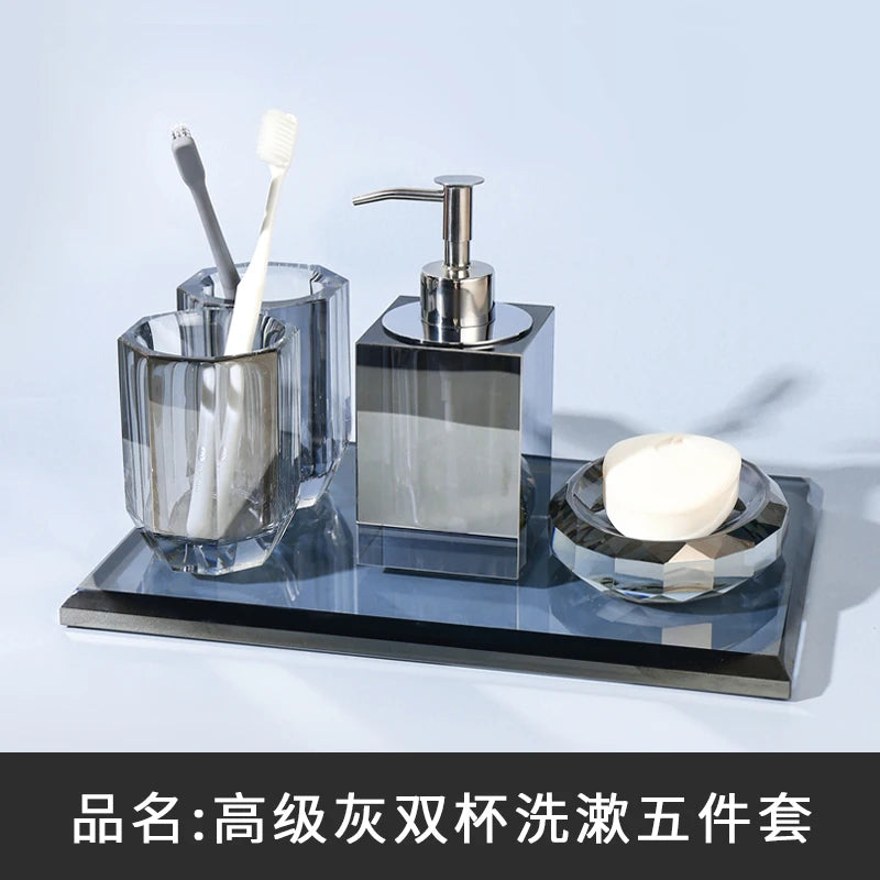 ensemble de produits de toilette en cristal et verre - vue 4 sur 18