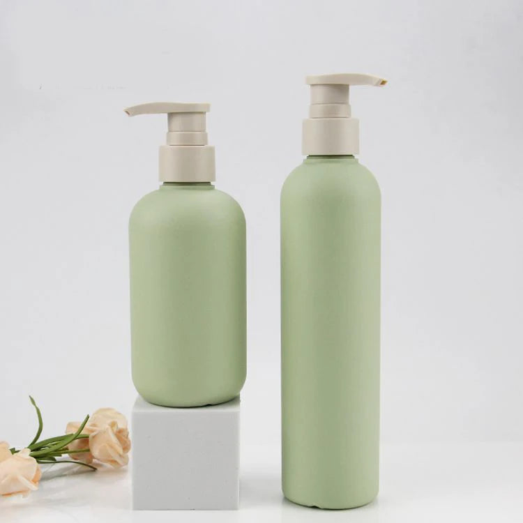 lot de flacons en plastique avec couvercle à pompe pour cosmétiques - vue 3 sur 5