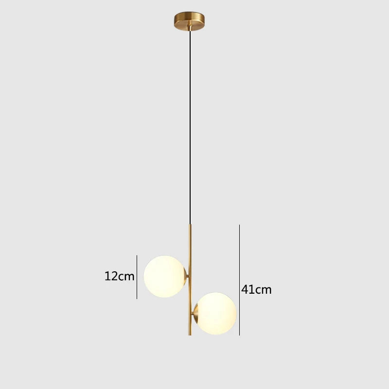 Moderne Pendelleuchte aus Glas und schwarzem Messing, elegantes Design