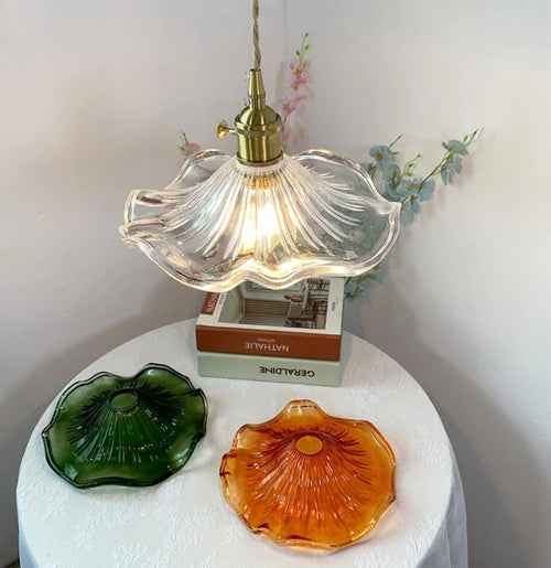 Suspension fleur en verre coloré moderne - vue 3 sur 13