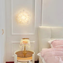 Moderne LED-Wandleuchte aus Acryl mit weißer Blume – romantisches Design