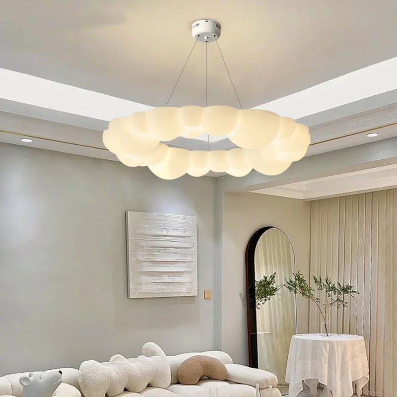 Moderne Pendelleuchte mit kreativen Wolken-Lampenschirmen für Wohnzimmer, Schlafzimmer und Kinderzimmer, LED-Deckenleuchte - vue 3 sur 13