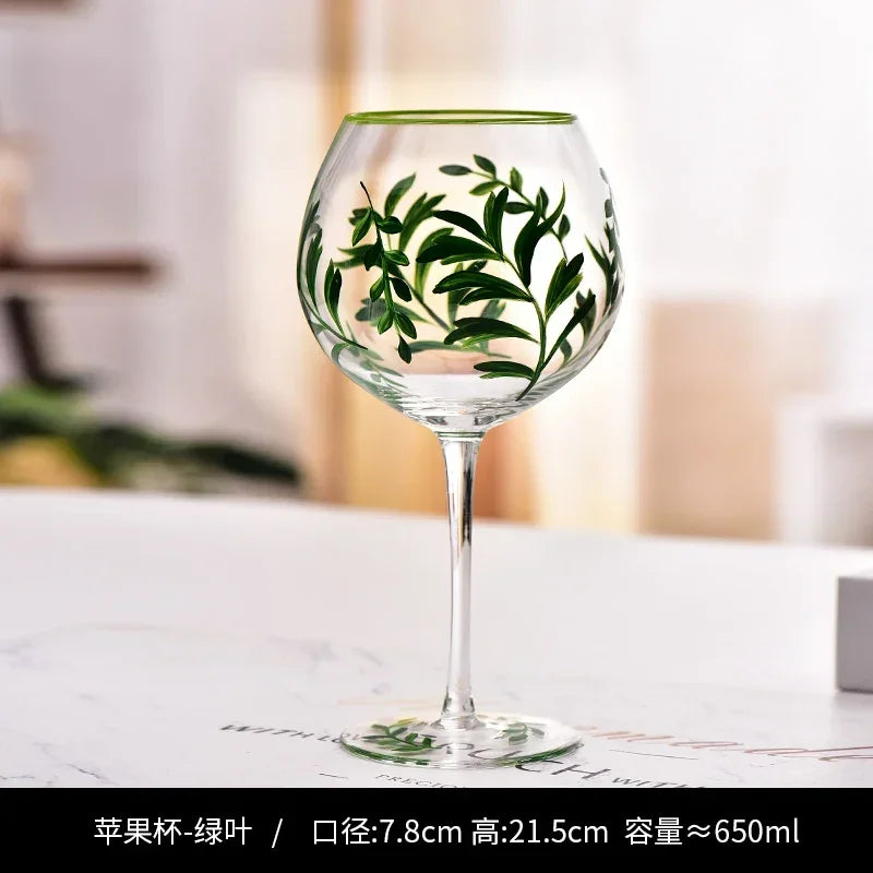 Verres à vin hauts motifs floraux dessinés main