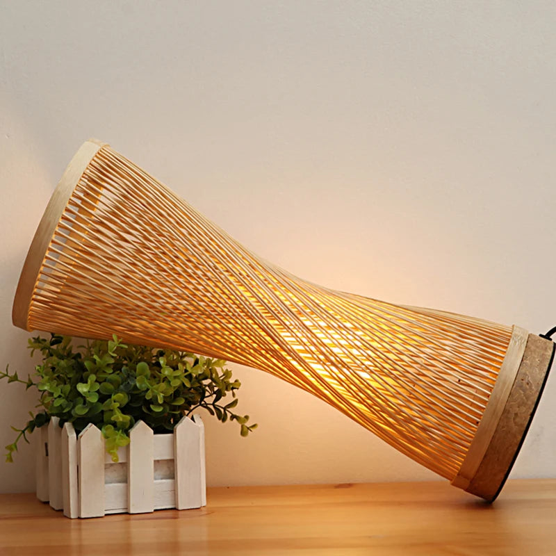 Lampe de Table en bambou tissée à la main - vue 4 sur 8