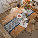 Chemin de table bleu marine dentelle motif porcelaine