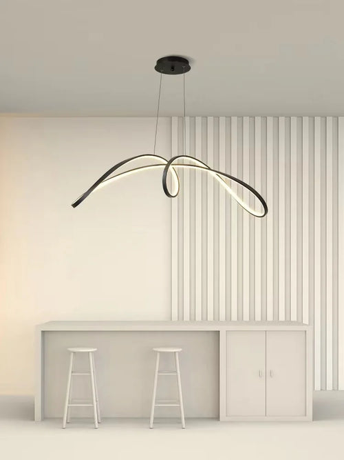 lustre en aluminium en forme de papillon avec éclairage led