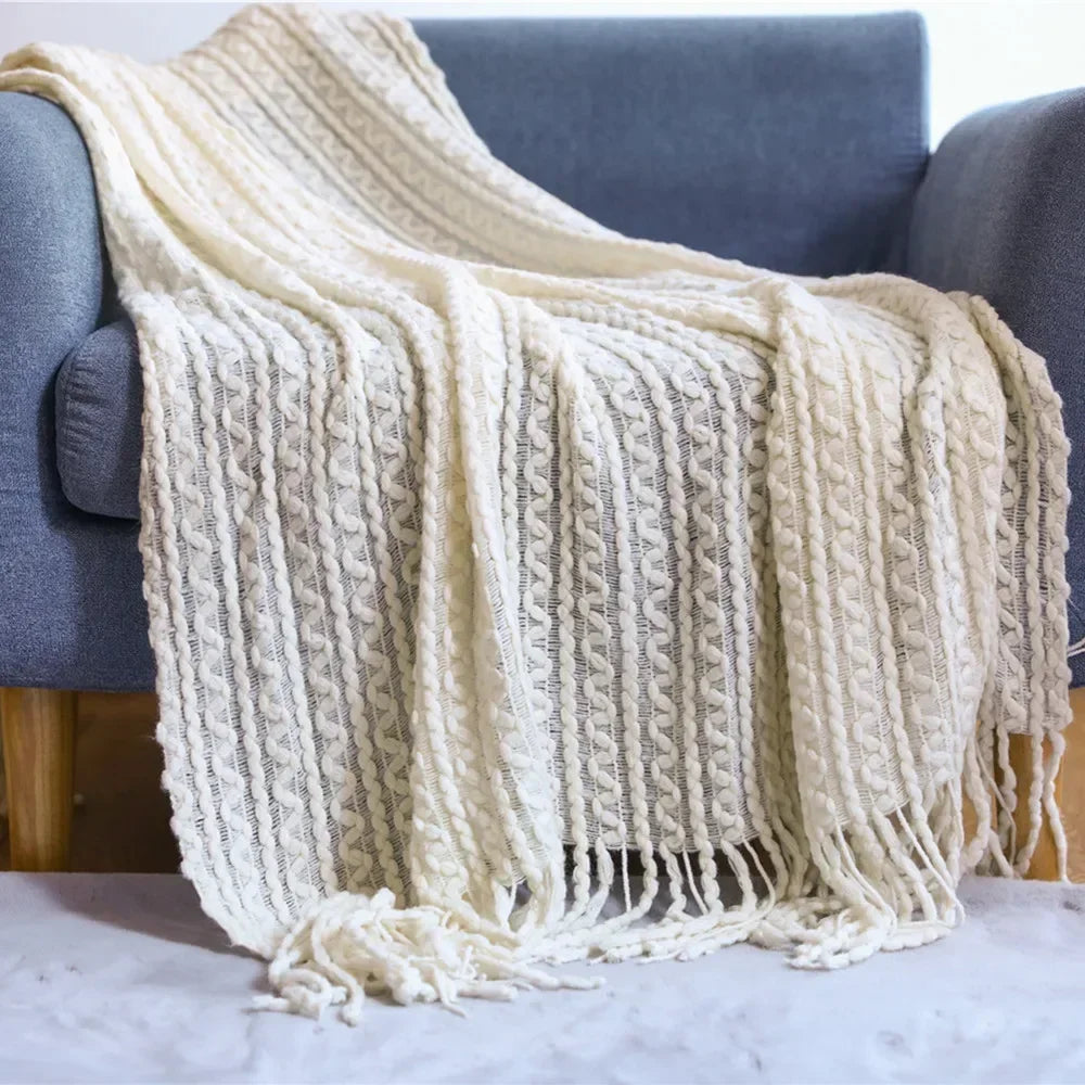 plaid boheme ultra doux a carreaux avec pompons - vue 3 sur 7