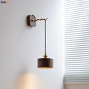 Moderne Wandleuchte aus Nussbaum für Schlafzimmer und Wohnzimmer