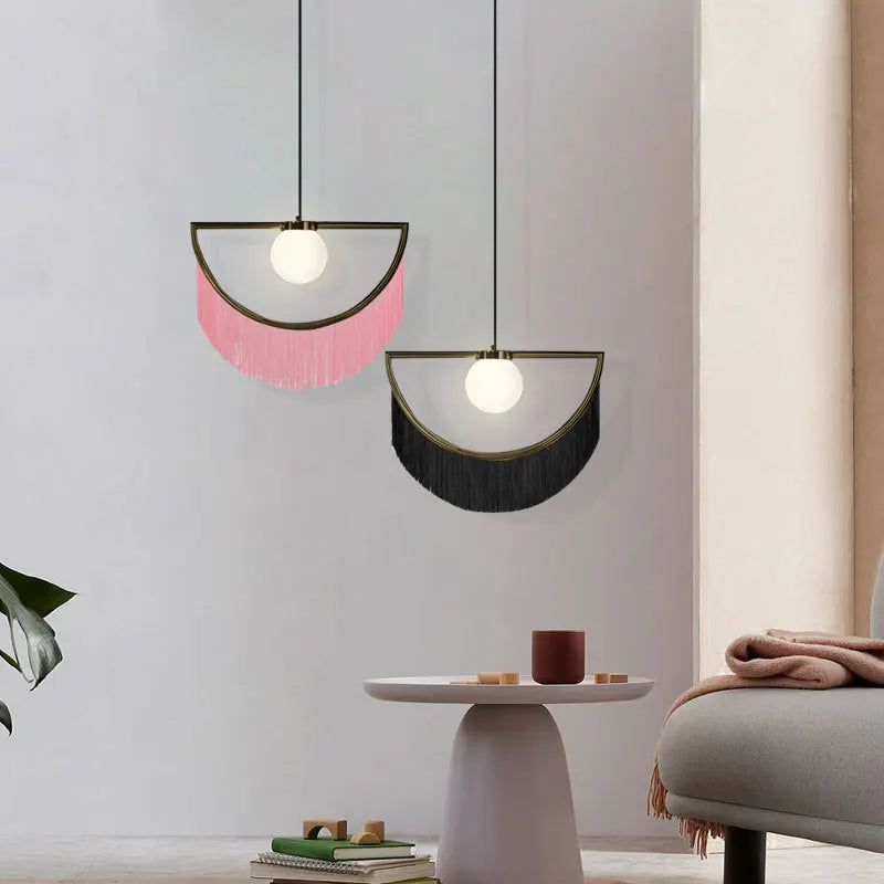 lampe à poser cœur avec pompon rose style nordique créatif - vue 4 sur 12