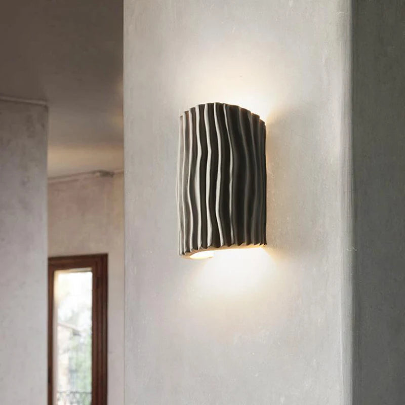 Nordische Wandleuchte aus Resin mit Wellenmuster, dekorativ, doppelseitig - vue 5 sur 9