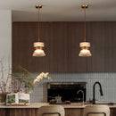 Suspension moderne en verre transparent avec détails en bois et cuivre
