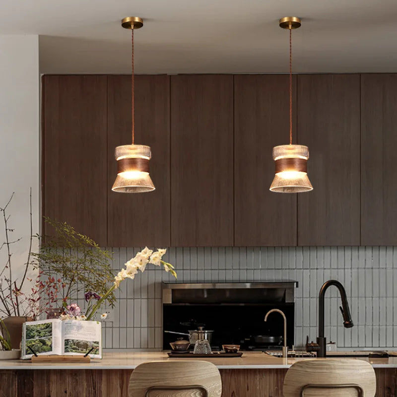 suspension moderne en verre avec détails en bois et cuivre - vue 3 sur 14