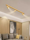 Moderner LED-Kronleuchter in Holzoptik für elegantes Interieur