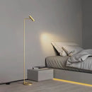 Minimalistische Stehleuchte aus Kupfer mit drehbarem Licht modern