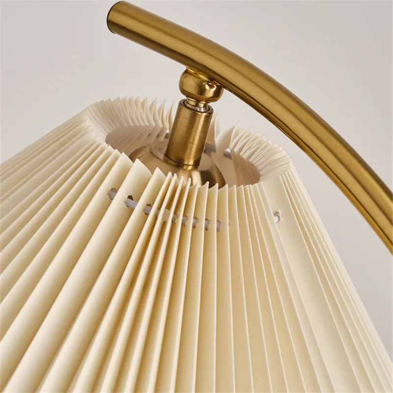 Lampadaire en bois moderne - vue 3 sur 8