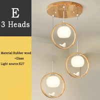 Moderne Pendelleuchte aus Holz mit integrierter LED