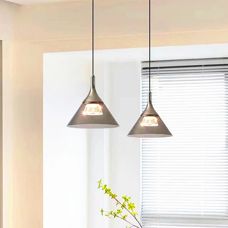 Suspension conique design en verre à LED - vue 6 sur 10