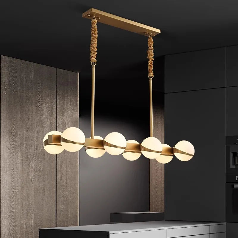 Lustre doré design intérieur moderne LED