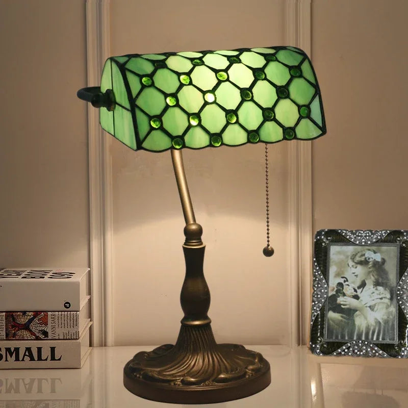 Vintage Nachttischlampe aus Buntglas für die Innendekoration - vue 3 sur 8