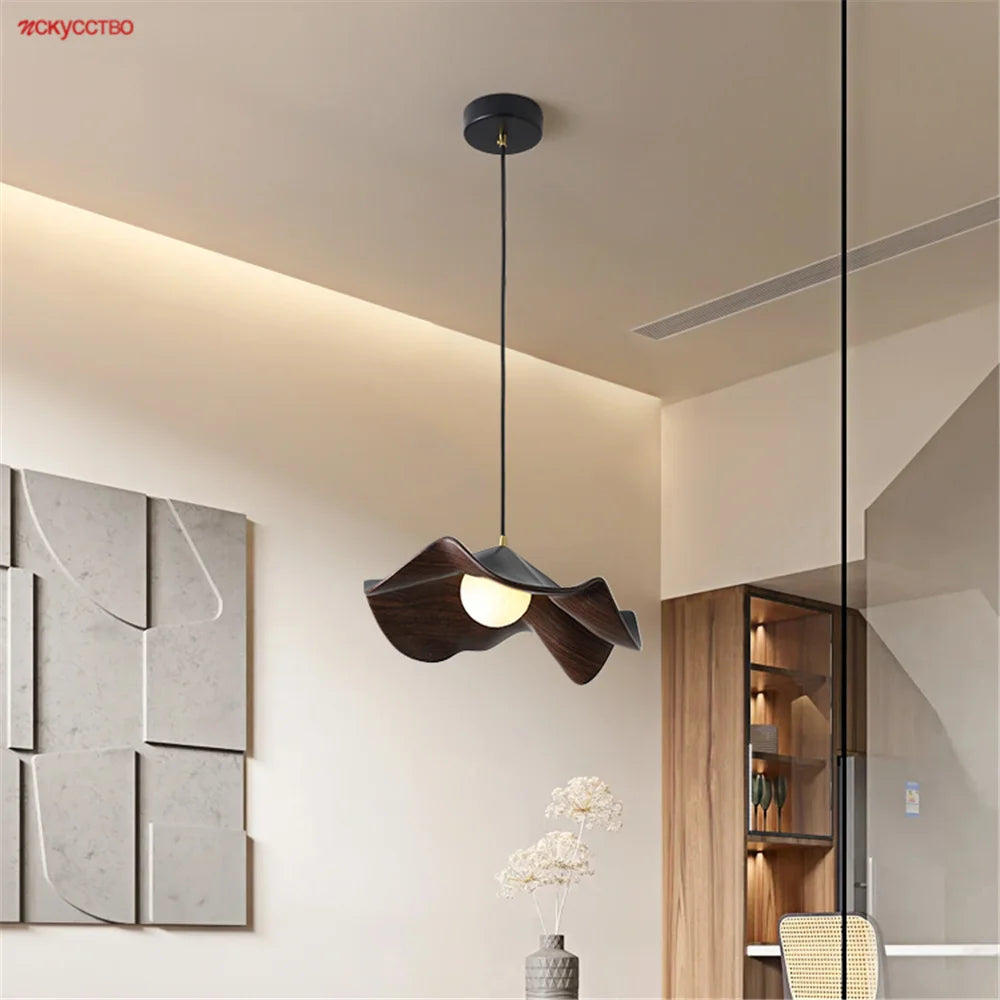 suspension en fer et bois style cottage nordique pour restaurant et loft