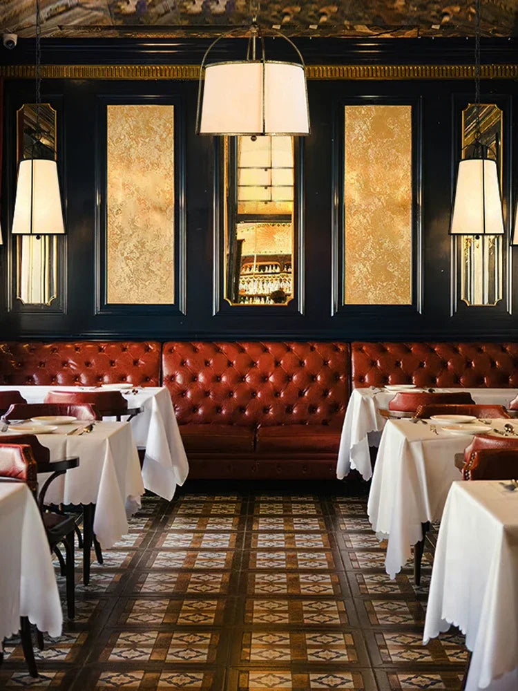 Goldene und schwarze Pendelleuchte für modernes japanisches Restaurant - vue 5 sur 9
