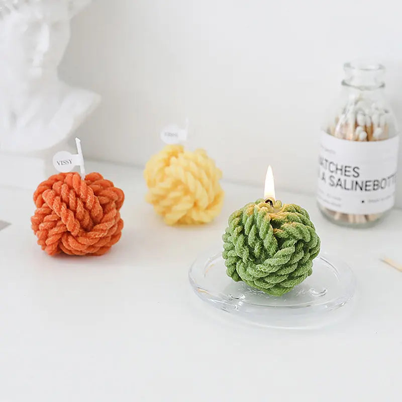 bougie parfumée en forme de boule en cire de soja décorative et mignonne - vue 2 sur 14