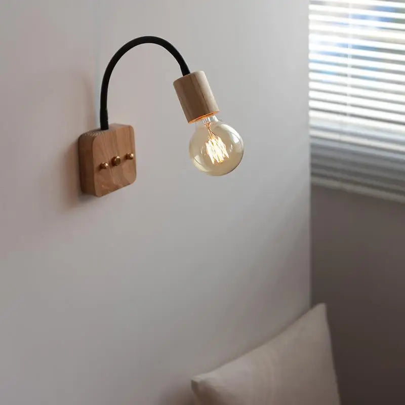 Petites appliques murales en bois - vue 2 sur 8