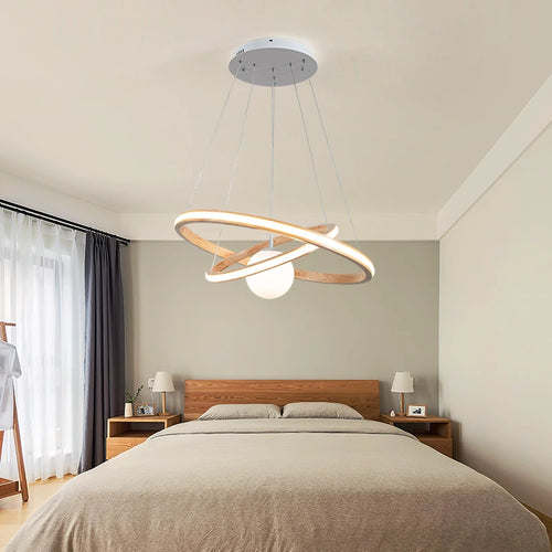 lustre en bois moderne avec anneaux lumineux et verre