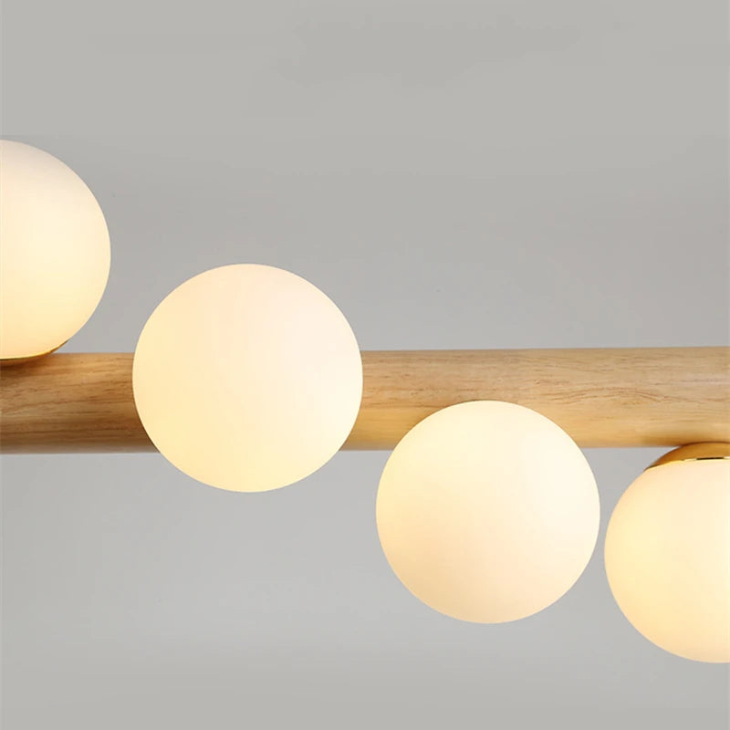 Lustre suspendu en bois massif avec boules de verre blanc lait - vue 5 sur 11