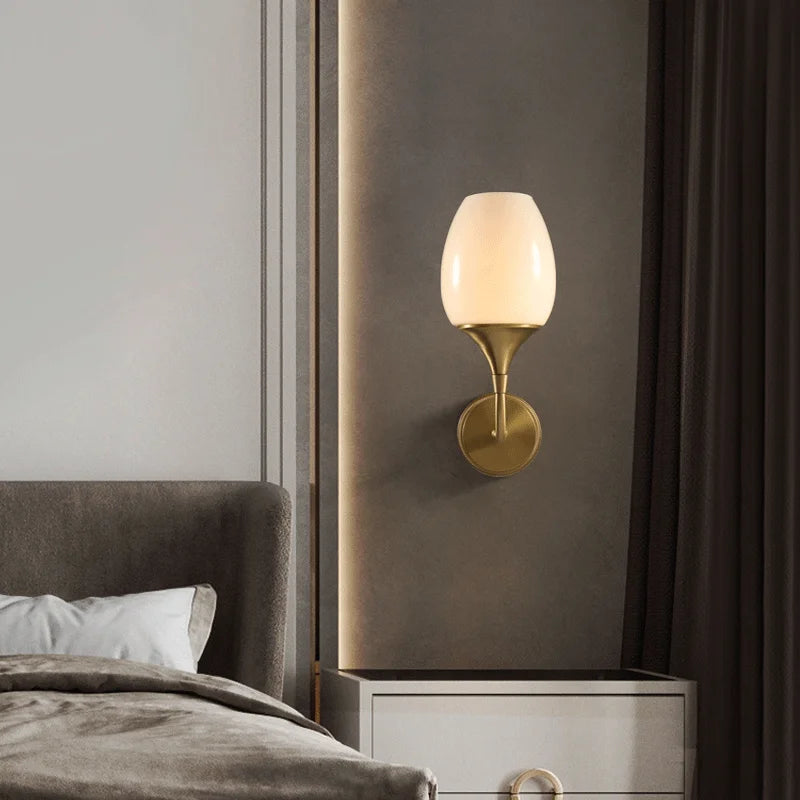 Postmoderne Wandleuchte aus Kupfer mit minimalistischem nordischem LED-Licht - vue 4 sur 8