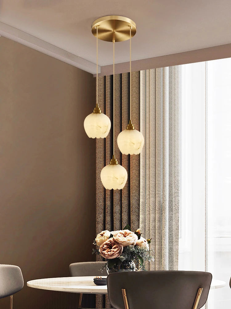 Nordische Pendelleuchte aus Marmor und Kupfer im minimalistischen Design - vue 3 sur 9