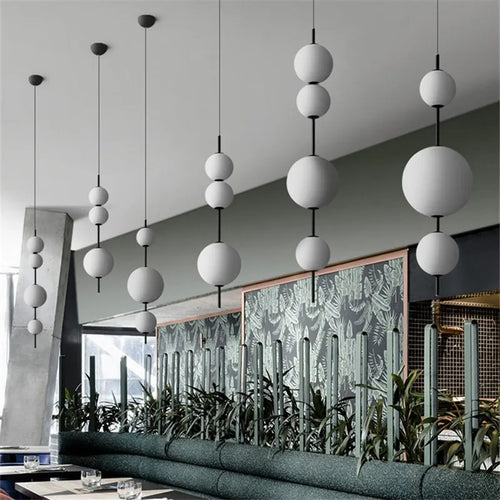 Design-Pendelleuchte mit Perlen für moderne Inneneinrichtung - vue 5 sur 8