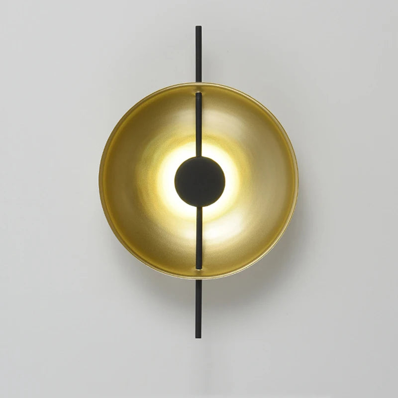 applique murale dorée à led style nordique design moderne élégance raffinée
