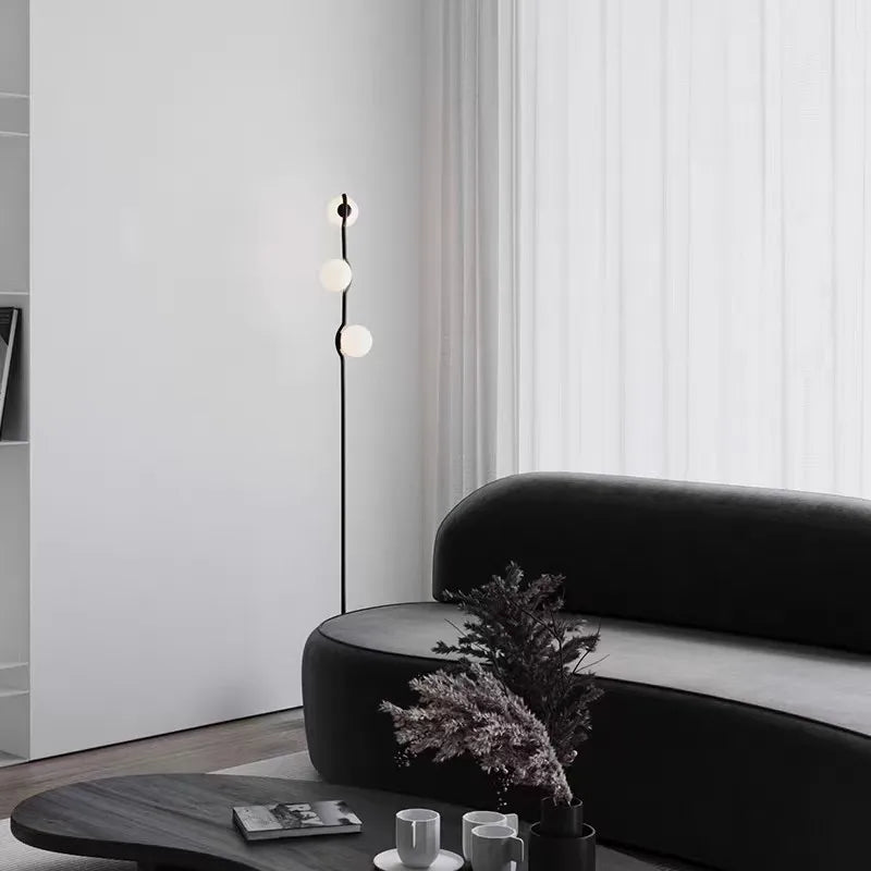 lampadaire post-moderne design nordique à trois têtes en verre blanc - vue 4 sur 10
