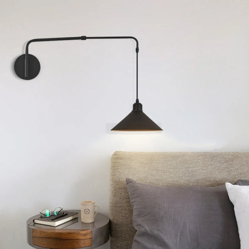 Industrielle Wandleuchte mit Teleskoparm im minimalistischen Design aus schwarzem Metall - vue 2 sur 13