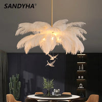 LED-Kronleuchter Sandyha mit Straußenfedern Luxus Pendelleuchte
