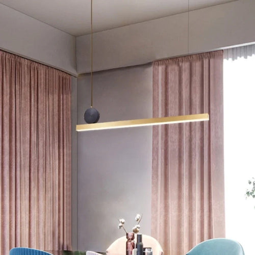 lustre en métal doré moderne pour décoration intérieure élégante