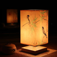 Dekorative Vintage-Tischlampe aus Holz mit handgemaltem Landschaftsmotiv