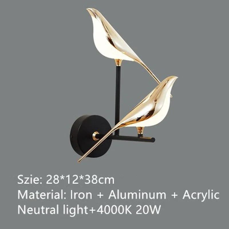 Golden Bird LED-Wandleuchte drehbar hängend