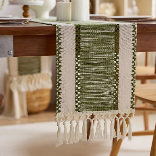 Chemin de table rayé bohème beige à pompons
