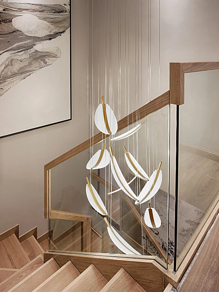 lustre nordique long en plumes pour villa duplex restaurant - vue 4 sur 14
