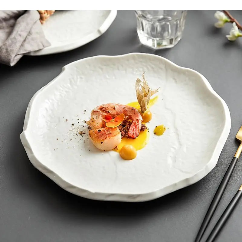 Assiettes céramique forme irrégulière style moderne cuisine