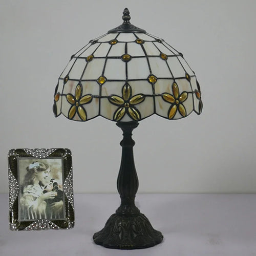 lampe de chevet en verre teinté style méditerranéen décoratif