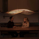 Lustre design en bois à chevrons d'art moderne